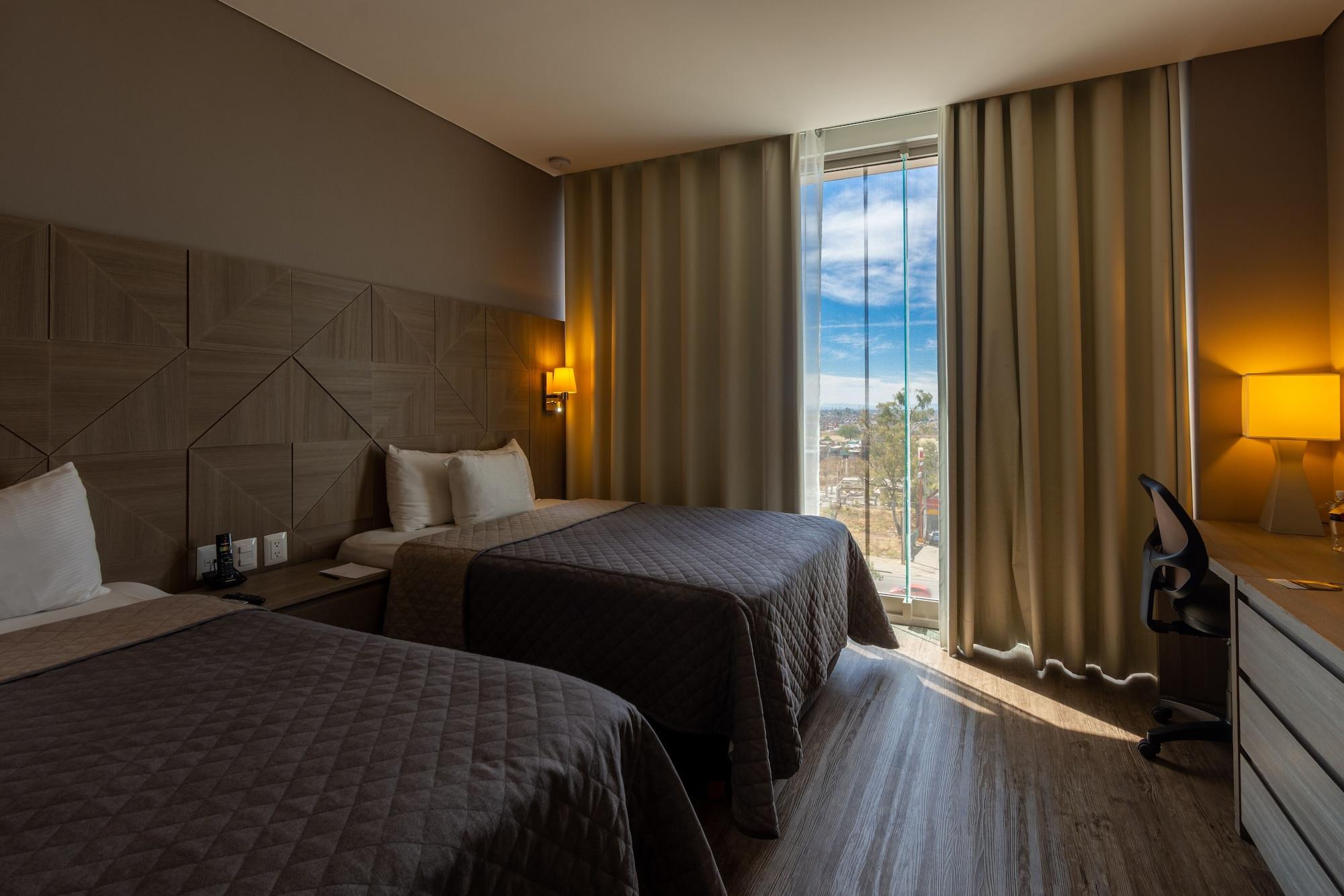 Hotel Glow Point - Mulza León Eksteriør billede
